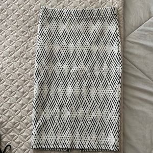 Forever 21 knew high slit skirt